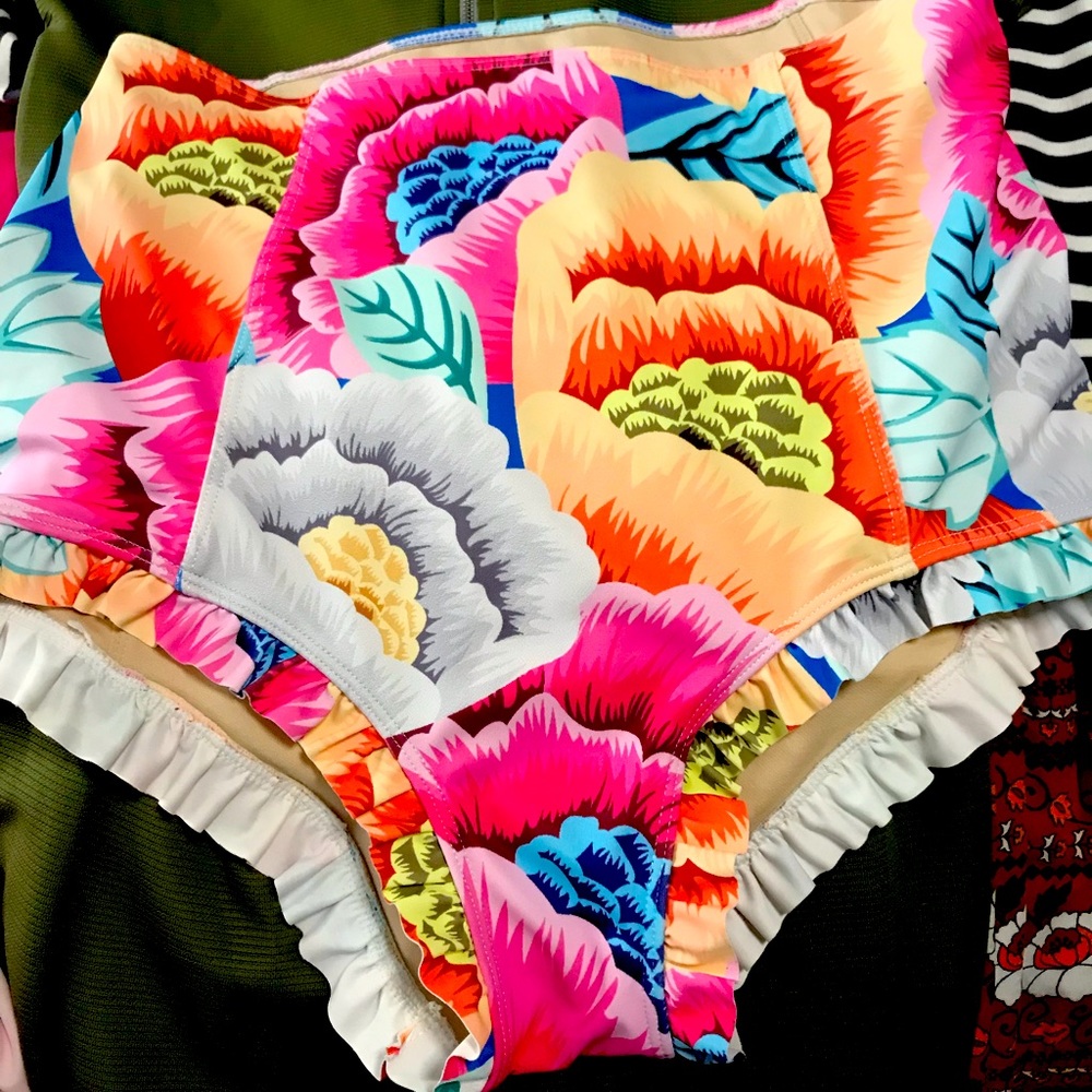 Kortni Jeane ruffled bottoms